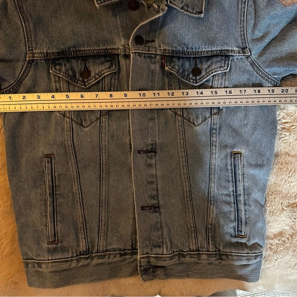 Levi’s trucker jacket - Picture 7 of 10